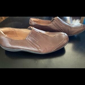 Naturalizer brown leather shoes